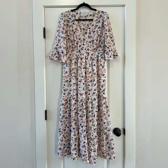 Hayden Los Angeles Floral Tiered Maxi Dress Boho V-Neck Flutter Sleeve Sz M - Picture 2 of 6
